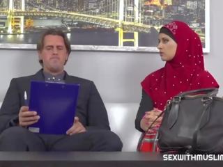 Právnik settles pre jemný moslim pička