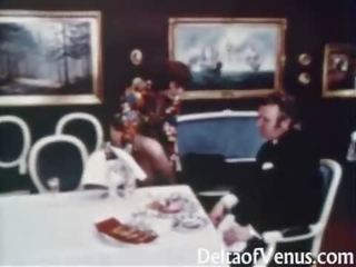 Vintáž xxx video 1960s - chlpaté grown bruneta - stôl pre tri