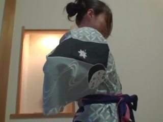 Subtitle uncensored mahiyain hapon inang kaakit-akit sa yukata sa pov