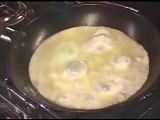 10 min के बाद बुककके - scrambled eggs