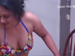 Avec la soubrette. superbe bhabhi