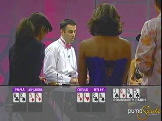 Blond puma swede wins une jackpot dedans poker