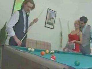 Scopata sul tavolo da biliardo küçücük göğüsler becerdin üzerinde the rusça tablo
